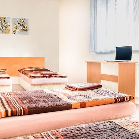 Hotel Zannam Brno Buitenkant foto