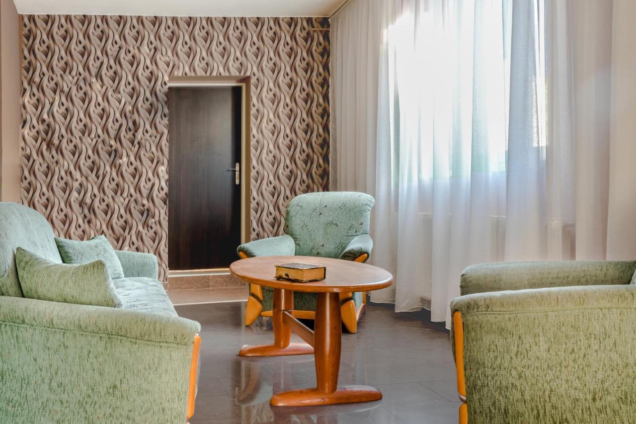 Hotel Zannam Brno Buitenkant foto