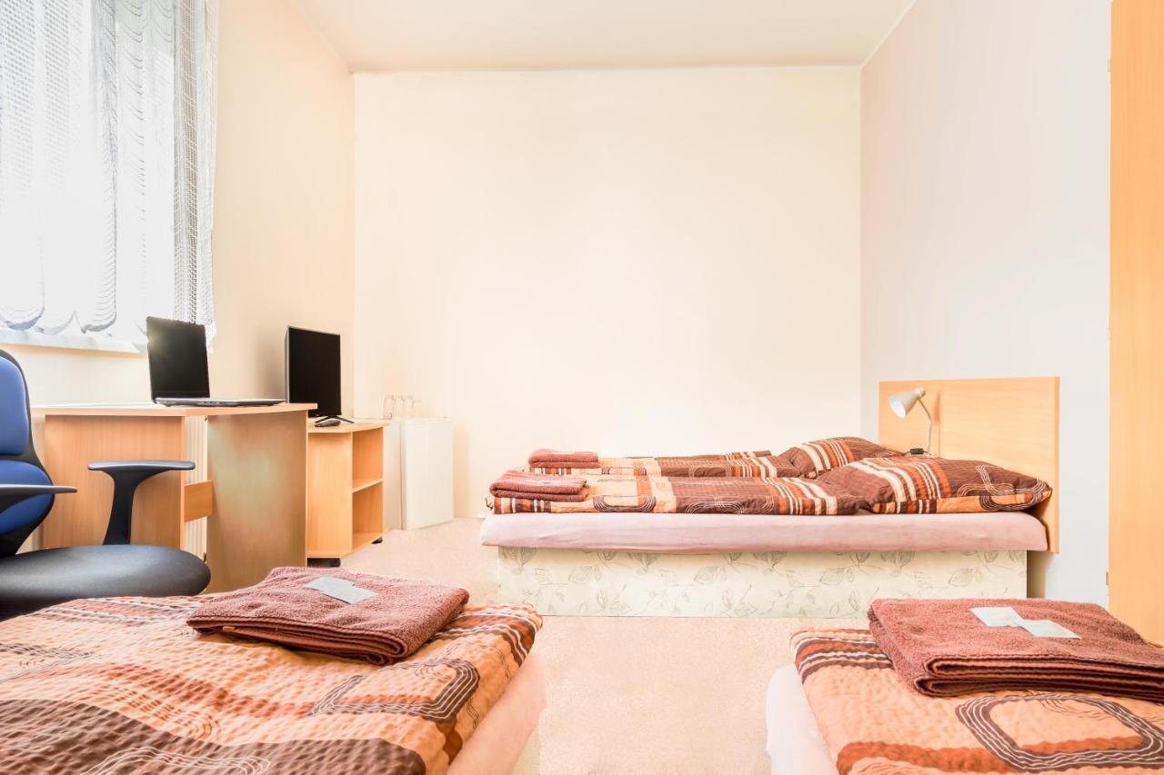 Hotel Zannam Brno Buitenkant foto